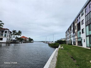 805 River Point Dr in Naples, FL - Building Photo - Building Photo