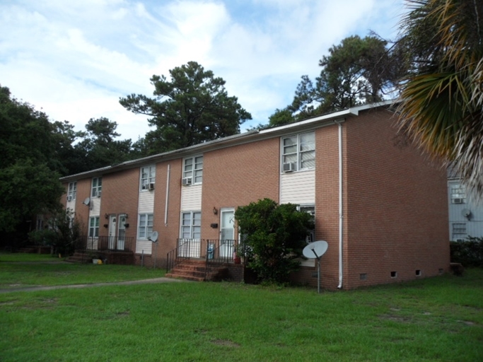 600 17th Ave N in Myrtle Beach, SC - Building Photo