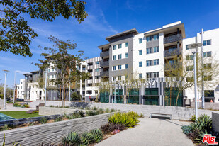 11950 Erwin St in Los Angeles, CA - Building Photo