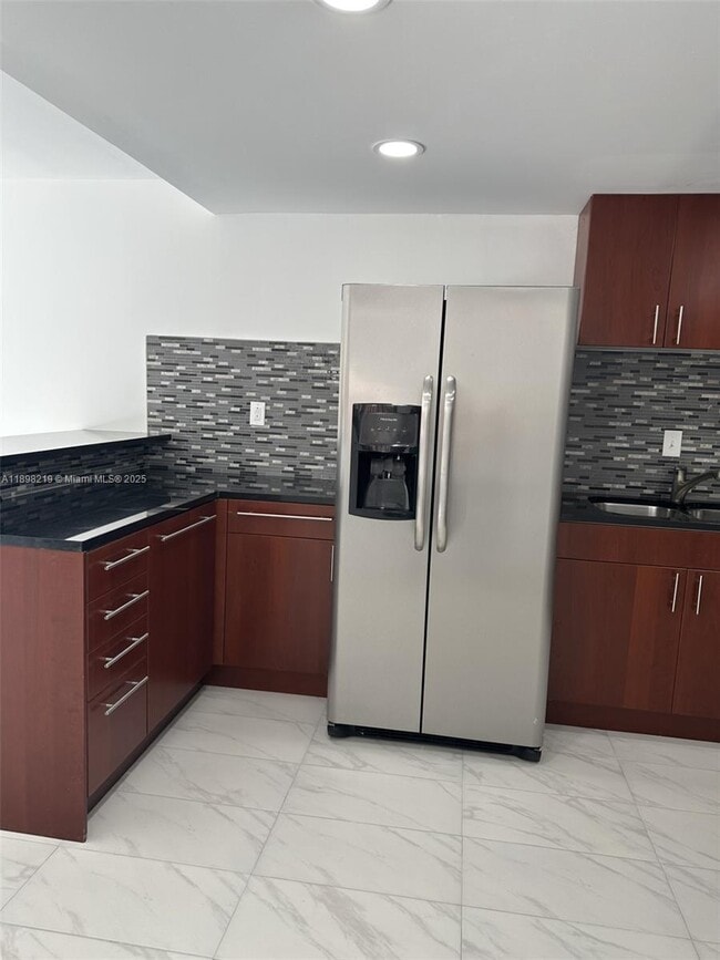 7123 SW 115th Pl in Miami, FL - Building Photo - Building Photo