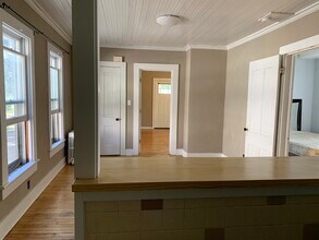 49 Prospect St, Unit Lower in Fredonia, NY - Foto de edificio - Building Photo