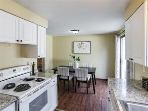 109 Serendipity Dr in Carnot-Moon, PA - Building Photo - Building Photo