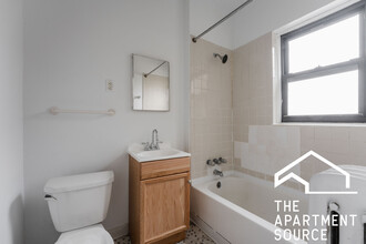 933 W Sunnyside Ave in Chicago, IL - Building Photo - Building Photo