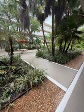7845 Camino Real in Miami, FL - Building Photo - Building Photo