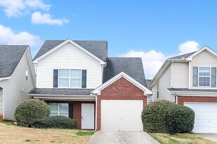 668 Carlton Pointe Dr in Palmetto, GA - Building Photo