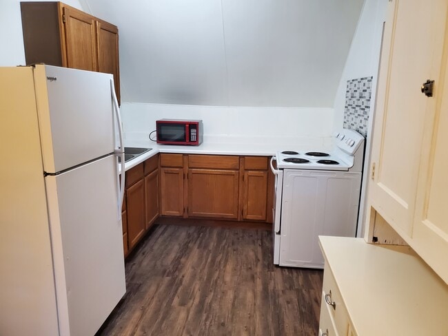 1719 1/2 N Oneida St, Unit Appleton Upper Duplex in Appleton, WI - Foto de edificio - Building Photo