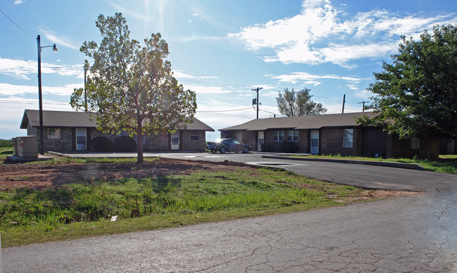 612 Avenue P in Ralls, TX - Building Photo - Building Photo