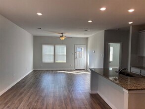 5703 Blue Grama Dr in Katy, TX - Foto de edificio - Building Photo