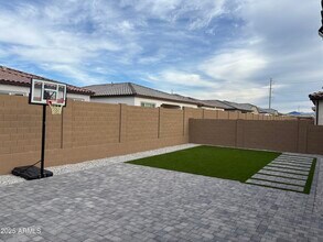 3240 W Peak View Rd in Phoenix, AZ - Building Photo - Building Photo