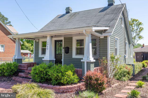 property at 1204 Railroad Ave