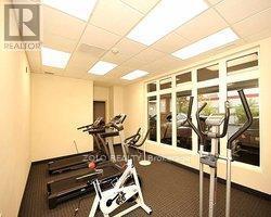 15450 Yonge St in Aurora, ON - Building Photo - Building Photo