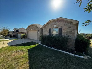 5413 Stone Meadow Ln in Fort Worth, TX - Building Photo - Building Photo