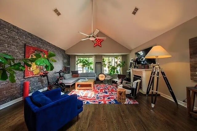 2164 N Bell Ave in Chicago, IL - Building Photo - Building Photo