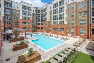 Overton Row in Charlotte, NC - Building Photo - Building Photo