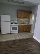 5728 Hunter St in Philadelphia, PA - Building Photo - Building Photo