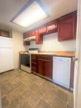 3701 Colonial Dr in Modesto, CA - Building Photo - Building Photo