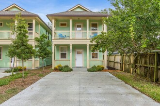 708 S 6th St in Fernandina Beach, FL - Foto de edificio - Building Photo