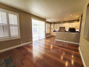 13562 Tradition St in San Diego, CA - Building Photo - Building Photo