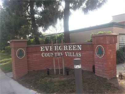 property at 3545 W Greentree Cir