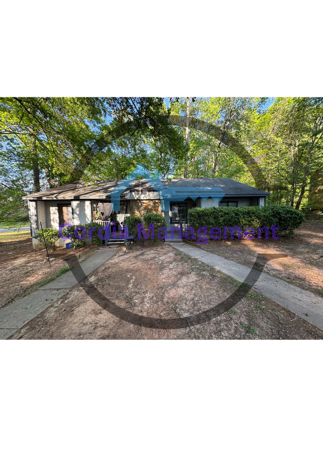 66 Clay St in Fairburn, GA - Building Photo - Building Photo