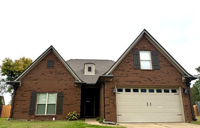 property at 40 Lake Front Dr N
