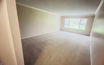 2509 Oakhurst Dr in Oakdale, CA - Building Photo - Building Photo