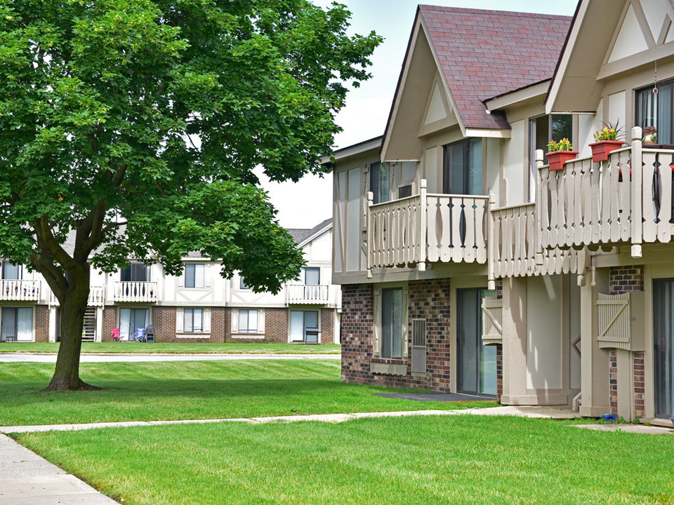 Great Oaks Apartments in Rockford, IL - Foto de edificio