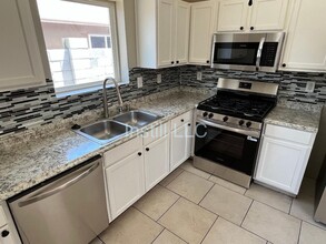 1605 Barbed Wire Dr SW in Albuquerque, NM - Building Photo - Building Photo