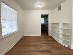 1122 NW 4th Ave in Gainesville, FL - Building Photo - Building Photo