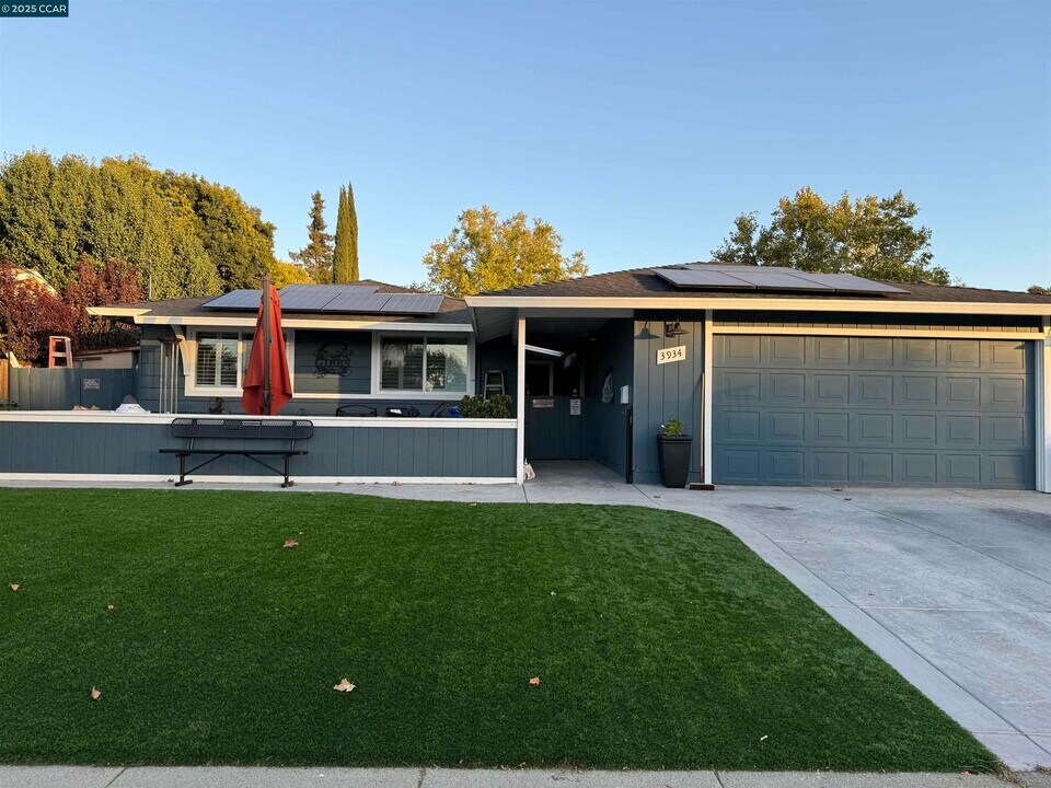 3934 Bellwood Dr in Concord, CA - Building Photo