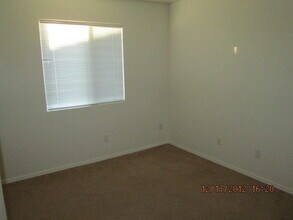 10621 W Piccadilly Rd in Avondale, AZ - Building Photo - Building Photo