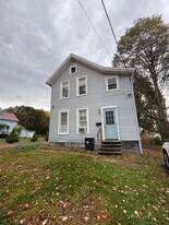 33 Champion St in Carthage, NY - Building Photo