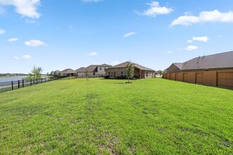 2404 Ocean Key Dr in La Marque, TX - Building Photo - Building Photo