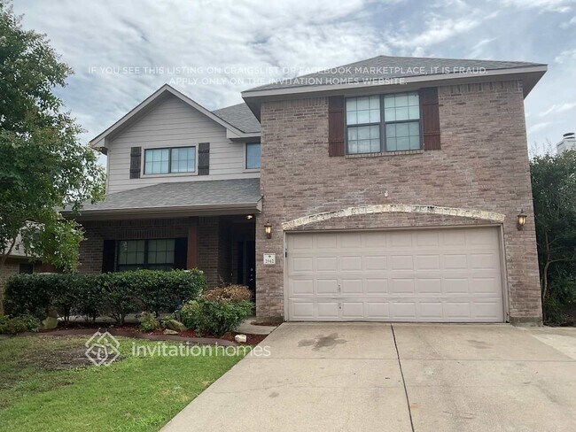 property at 2942 Greenway Dr