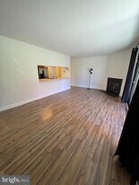 1303 Hickory Cir in Cherry Hill Township, NJ - Building Photo