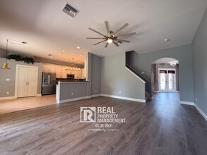 11530 Oyster Bay Cir in New Port Richey, FL - Building Photo - Building Photo