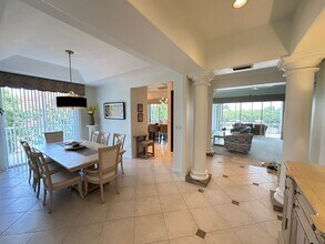 1701 Gulfstar Dr S in Naples, FL - Building Photo - Building Photo