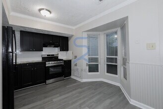 3795 London Dr in Decatur, GA - Foto de edificio - Building Photo