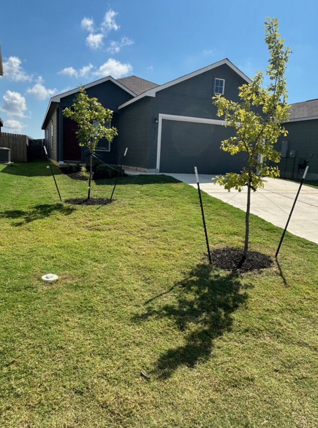 property at 216 Rancho del Cielo Ln