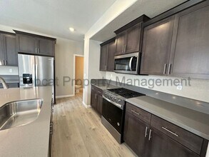 860 Furlong Dr in Minden, NV - Building Photo - Building Photo