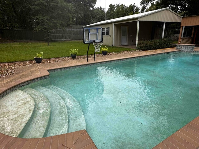 11773 County Rd 140 in Flint, TX - Foto de edificio - Building Photo