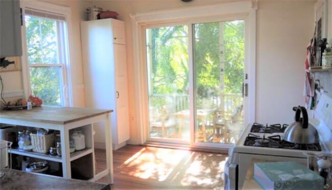 6 Poplar Rd, Unit 3 in Cambridge, MA - Building Photo - Building Photo