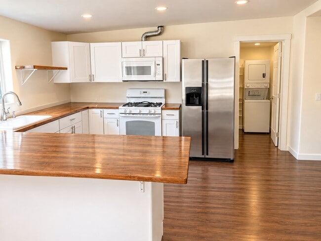 property at 16513 S Wachtman Rd