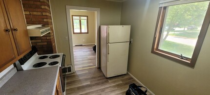 1203 America Ave NW in Bemidji, MN - Building Photo - Building Photo
