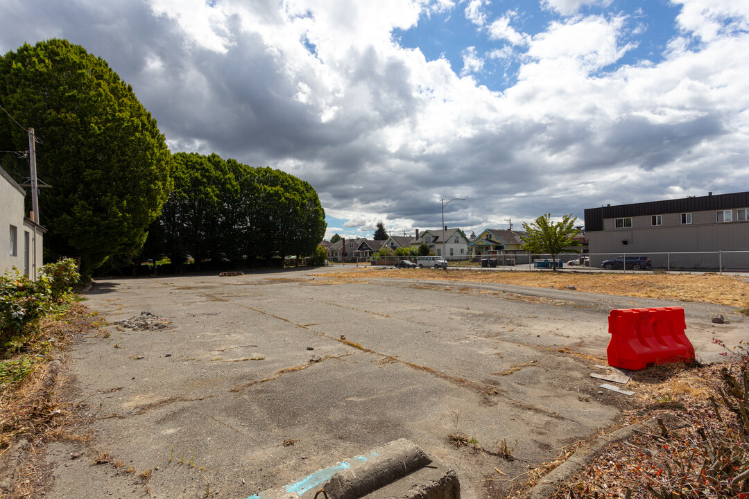 722 S 38th St in Tacoma, WA - Building Photo