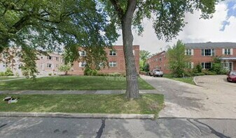 16025 Van Aken Blvd in Shaker Heights, OH - Building Photo