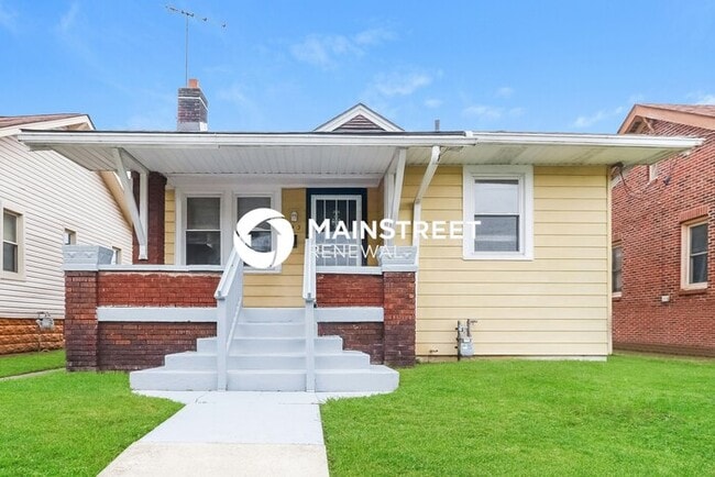 property at 243 S 43rd St