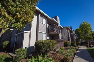 Laurel Grove in Salinas, CA - Building Photo - Building Photo