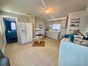 112 Stoll St in Netcong, NJ - Building Photo - Building Photo