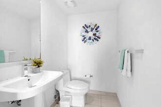 4010 S Ocean Dr, Unit ID1227249P in Hollywood, FL - Foto de edificio - Building Photo